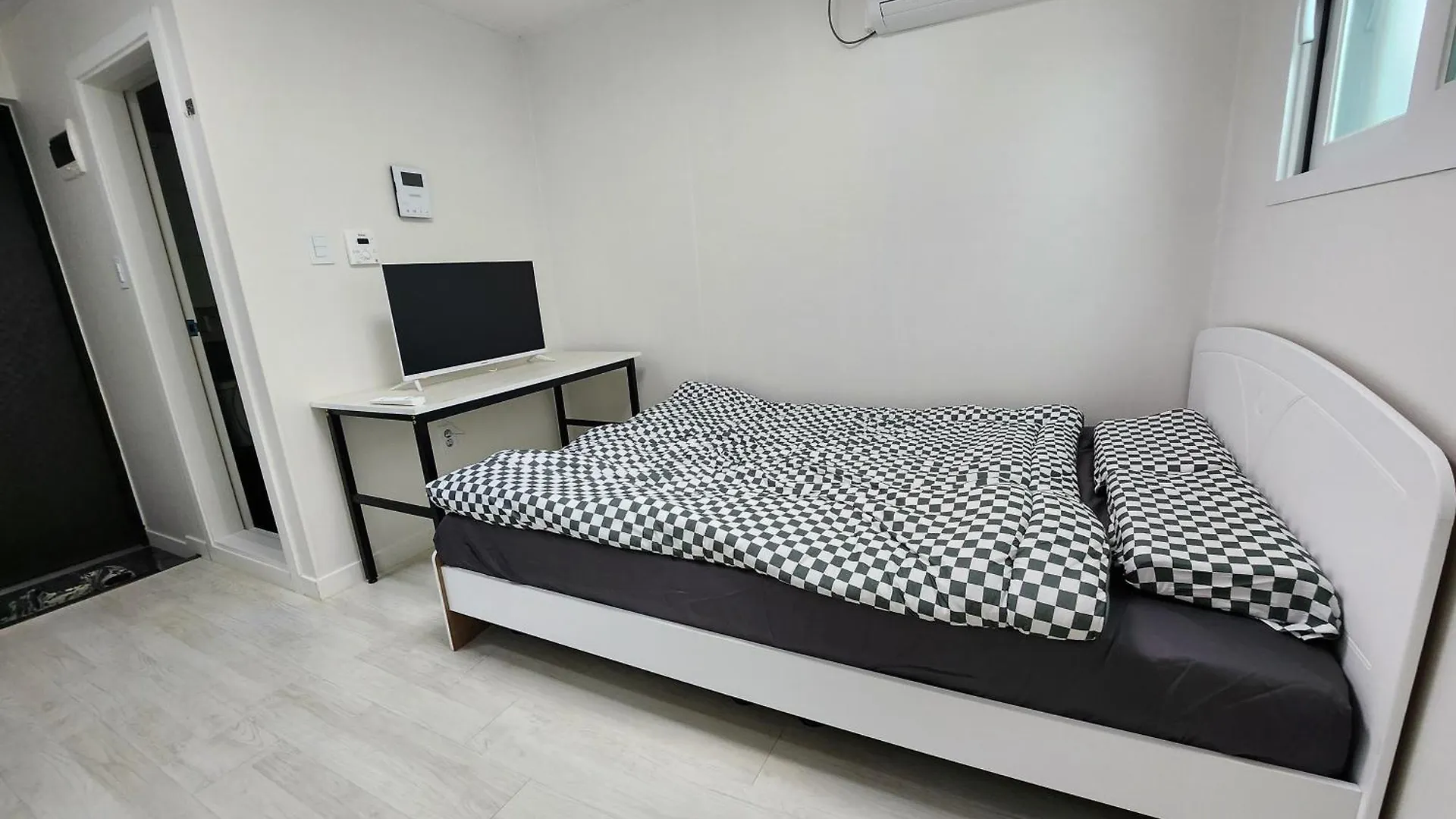Cozy Accommodation Near Soongsil University Station location